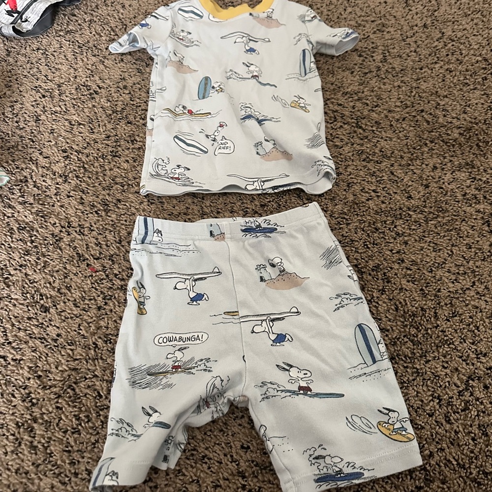 Potterybarn kids peanut pjs 4t
